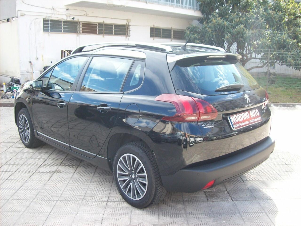 Peugeot 2008 1.2 PureTech 82CV Business