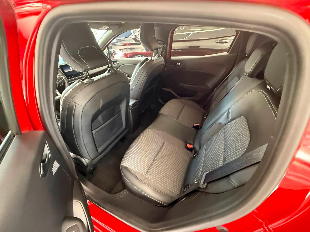 Renault Clio RENAULT CLIO 1.6 E-Tech hybrid Intens 140cv auto FINANZIABILE