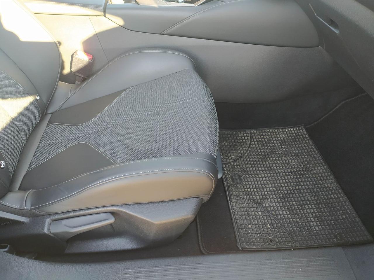 DS DS 4 Crossback Cross Trocadero 1.5 Blue H #8276