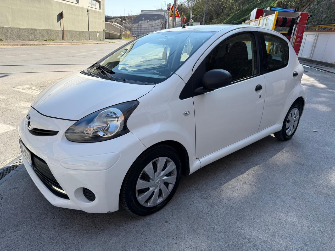 TOYOTA AYGO 1.0 NEOPATENTATI