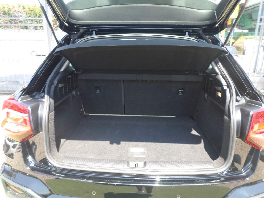 Audi Q2 35 TFSI S tronic Business