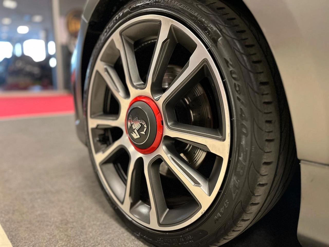 Abarth 595 1.4 Turbo T-Jet 165 CV Turismo