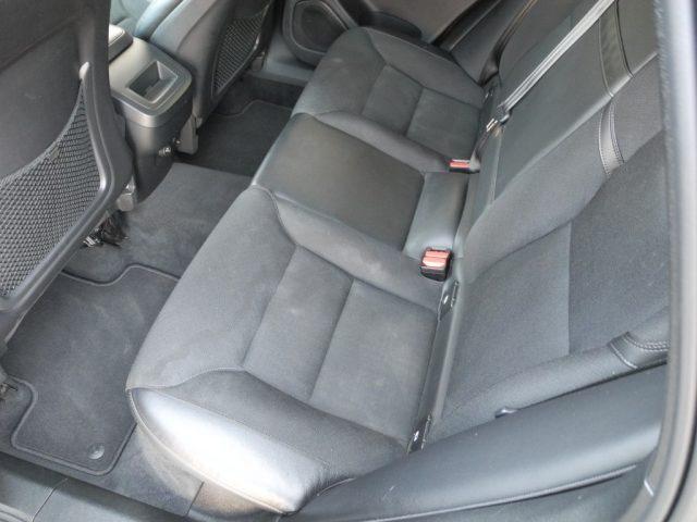 VOLVO XC60 2.0 D AWD Geartronic Business Plus Hybrid autom.