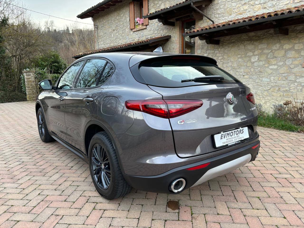 Alfa Romeo Stelvio 2.2 Turbodiesel 210 CV AT8 Q4 Executive