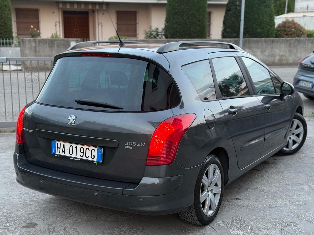 Peugeot 308 1.6 DIESEL START&STOP 2013 NEOPATENTATI