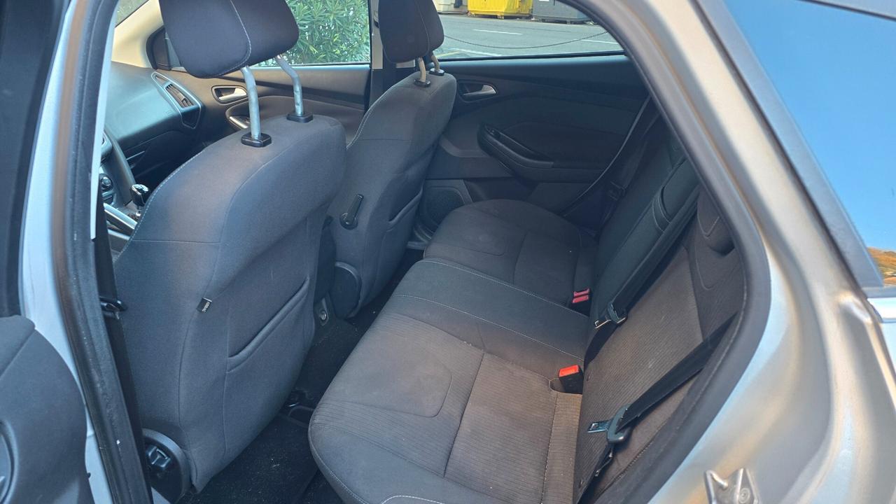 Ford Focus 1.6 TDCi (110CV) 5p. Tit. DPF