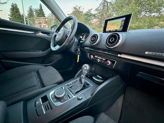 Audi A3 SPB 2.0 TDI 184 CV Quattro S LINE