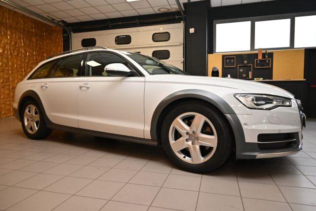 AUDI A6 allroad 3.0TDI S-TR.BUSINESS PLUS 218CV NAVI GANCIO18"FULL
