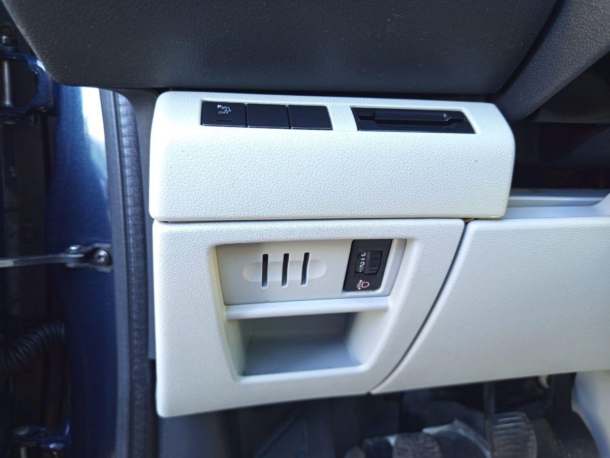 PEUGEOT 3008 1.6 HDi 115 CV Active TETTO PAN.