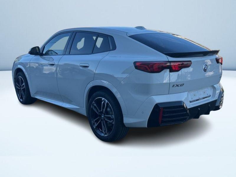 BMW iX2 eDrive20 M Sport