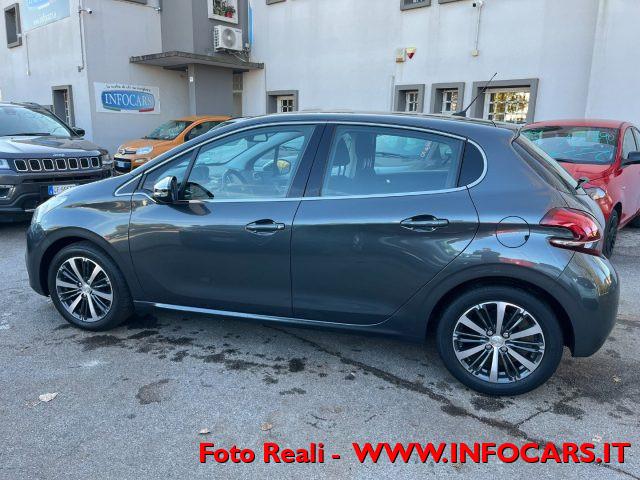 PEUGEOT 208 VTi PureTech 82 5 porte Allure NEOPATENTATI