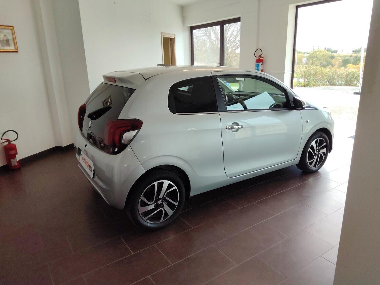 Peugeot 108 PureTech 82 3 porte Active TOP!