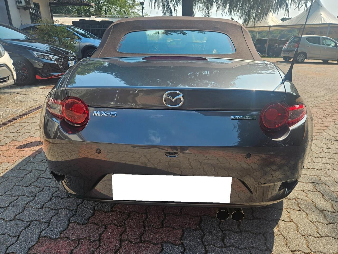 Mazda MX-5 2.0L Skyactiv-G KAZARI