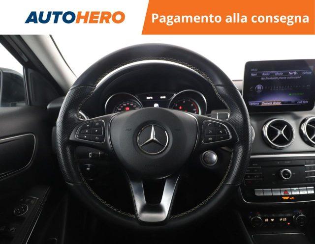 MERCEDES-BENZ GLA 200 d Automatic Sport