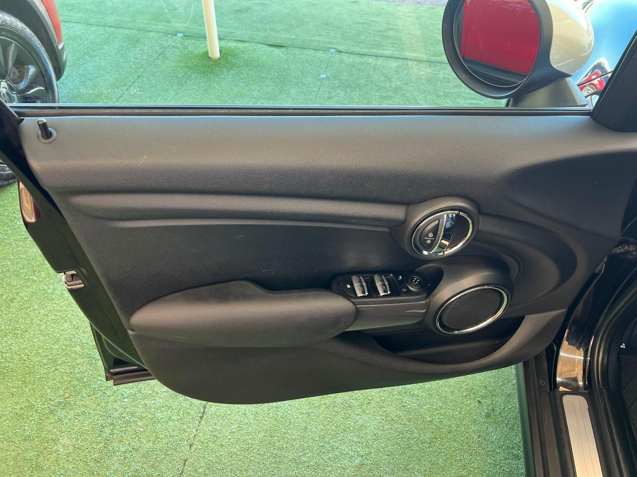 MINI COOPER 1.5 DIESEL 116CV