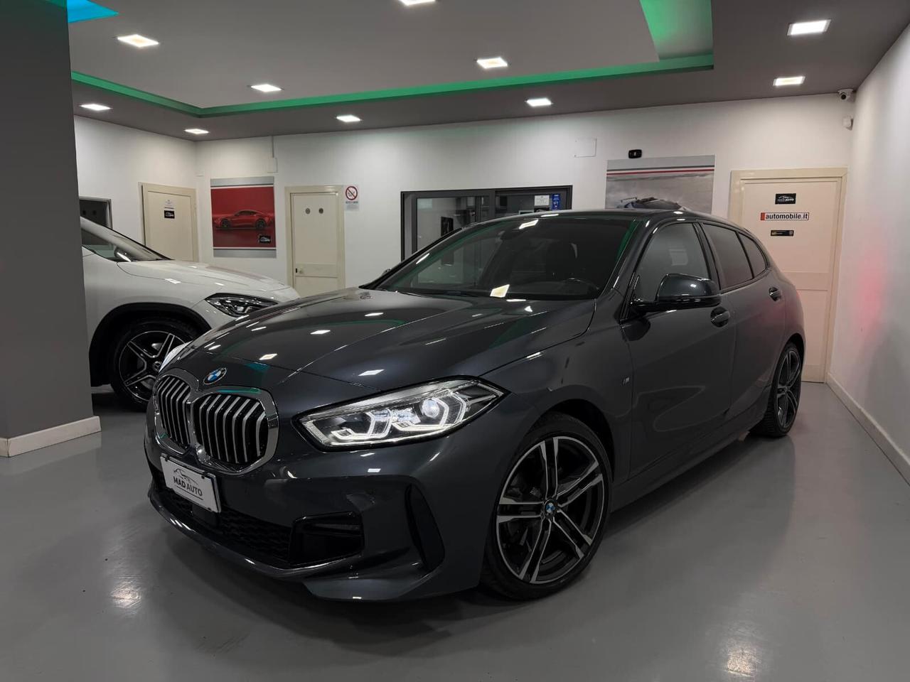 Bmw 116 116d 5p. Msport