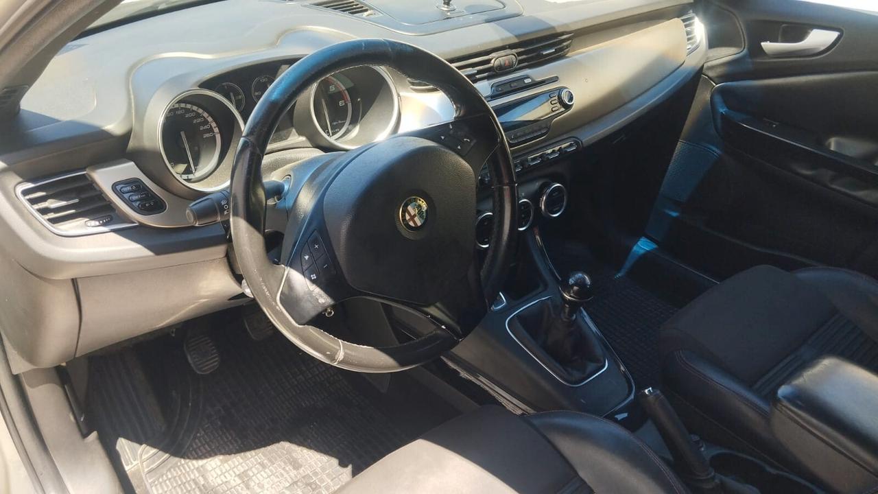 Alfa Romeo Giulietta 1.6 JTDm-2 105 CV Progression