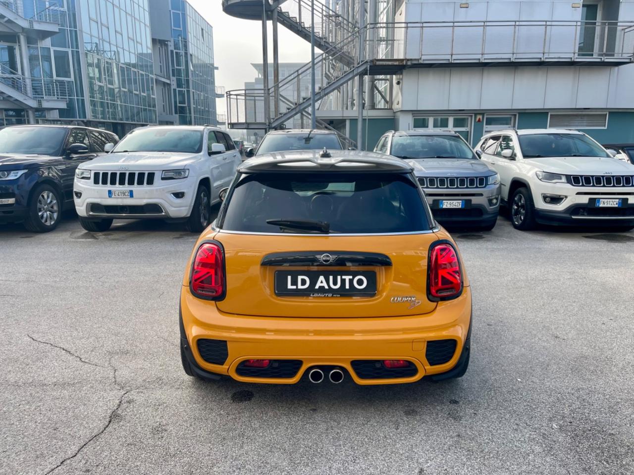 Mini Mini 2.0 Cooper SD allestimento JKW