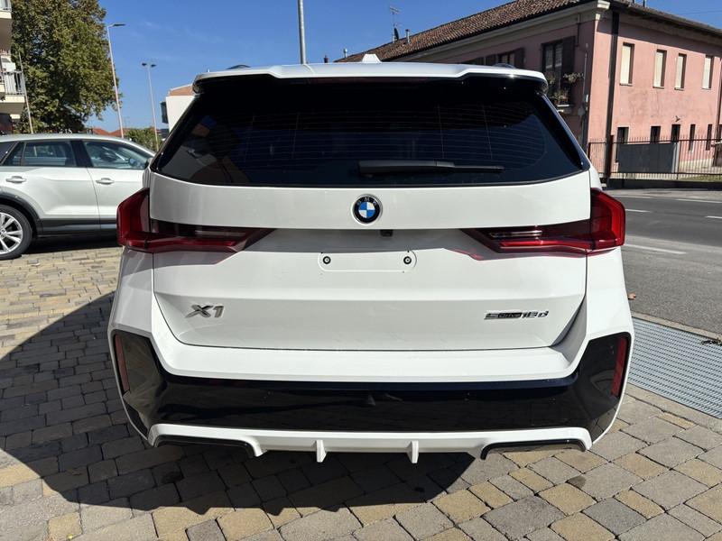 BMW X1 sdrive18d auto LED-NAVI-PELLE-18"