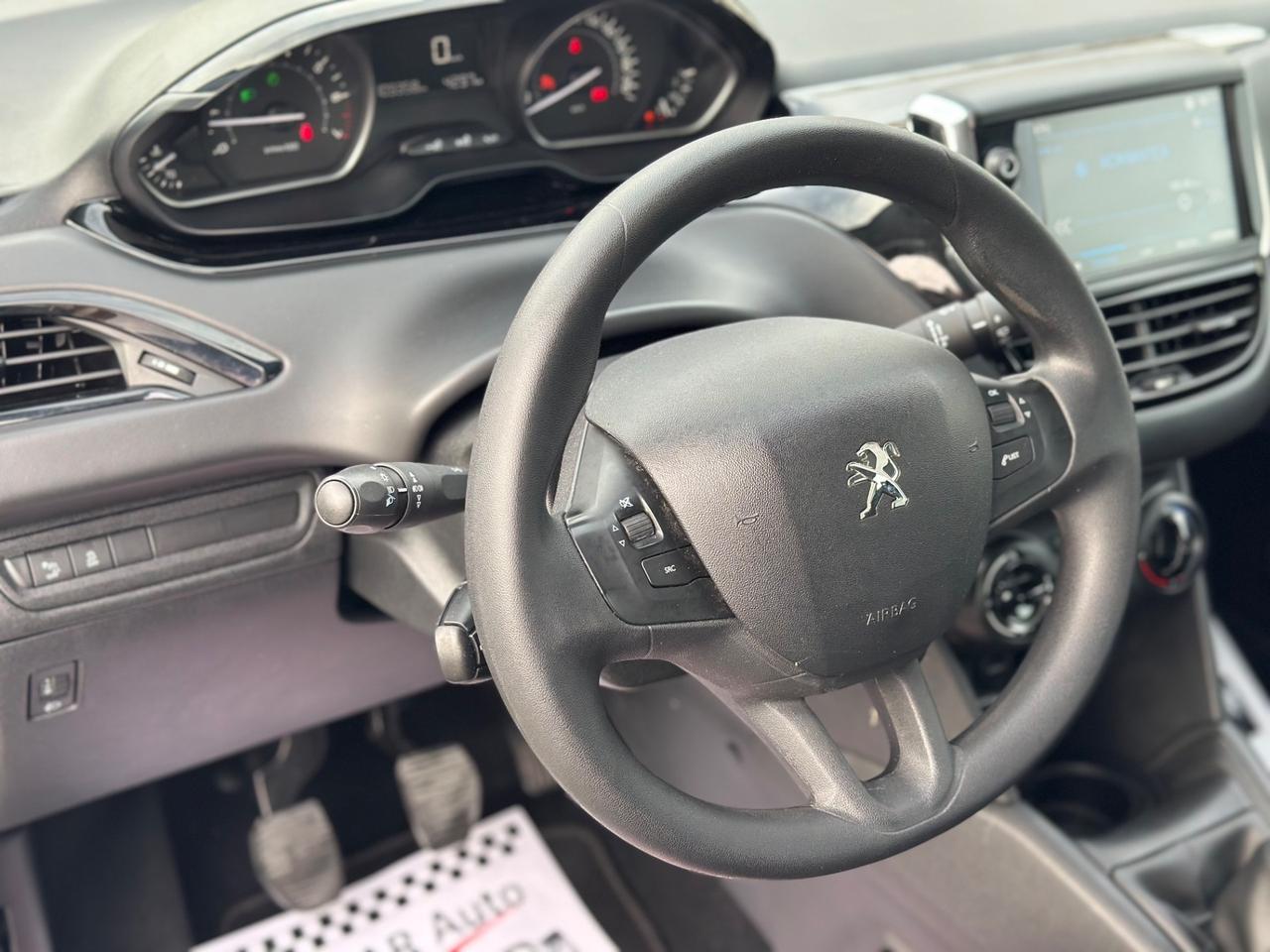 Peugeot 208 2017 1.2 benzina 82 CV Active PARI AL NUOVO