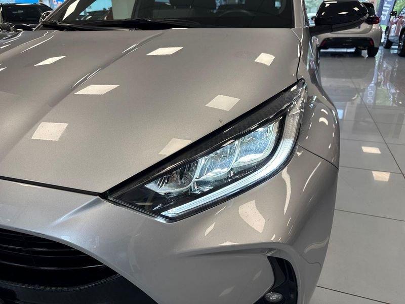 Toyota Yaris Hybrid Lounge MY22