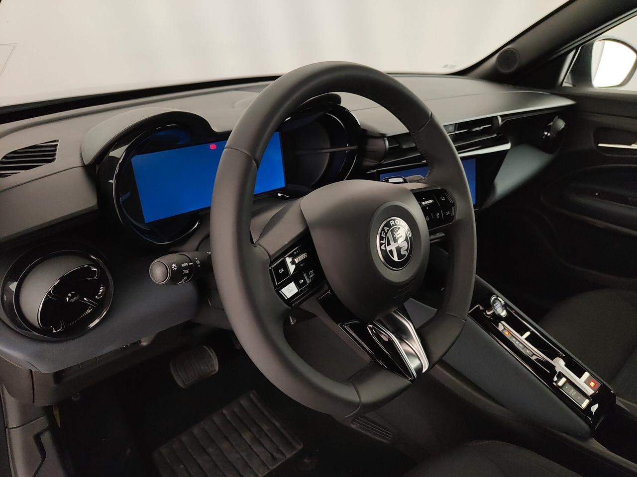 Alfa Romeo Junior 1.2 136 CV Hybrid eDCT6