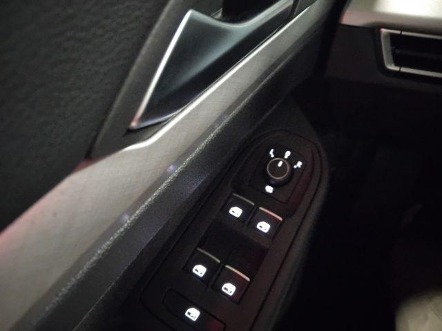 VOLKSWAGEN Golf 1.0 eTSI EVO Life DSG 17" MHEV