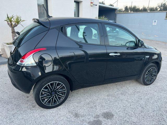 LANCIA Ypsilon 1.0 FireFly 5 porte S&S Hybrid Gold