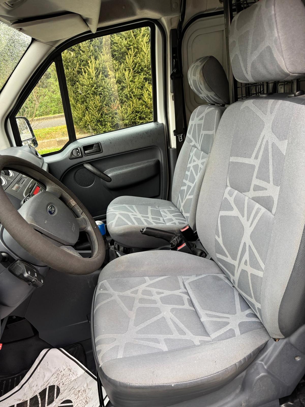 A-F-F-A-R-E Ford Transit Connect 220S 1.8 TDCi Motore Revisionato con fattura