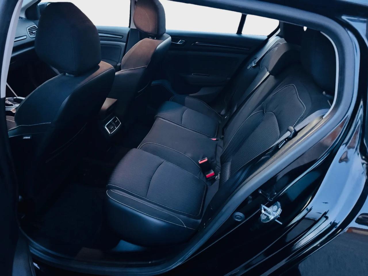 Renault Megane 1.5 dCi 2017 cambio Automatico