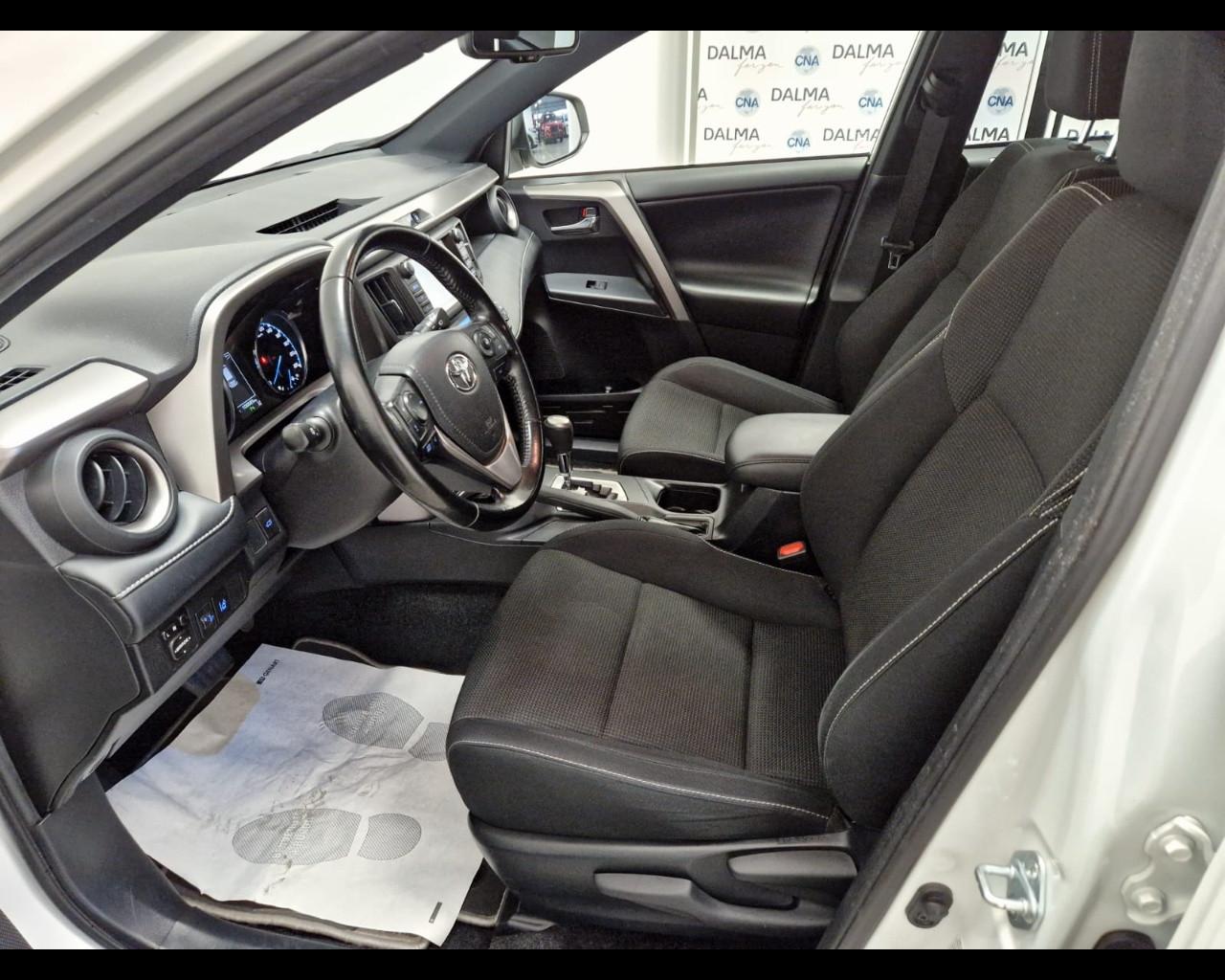TOYOTA Rav4 IV - Rav4 2.5 vvt-i h Style 2wd e-cvt my17
