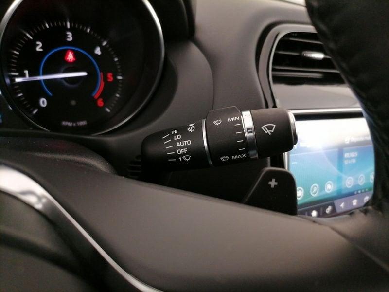 Jaguar XE 2.0d i4 Prestige 180cv auto my19
