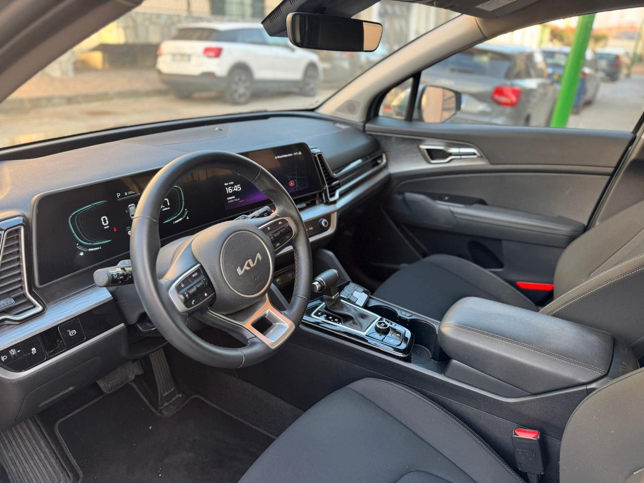 Kia Sportage 1.6 TGDi MHEV DCT Business