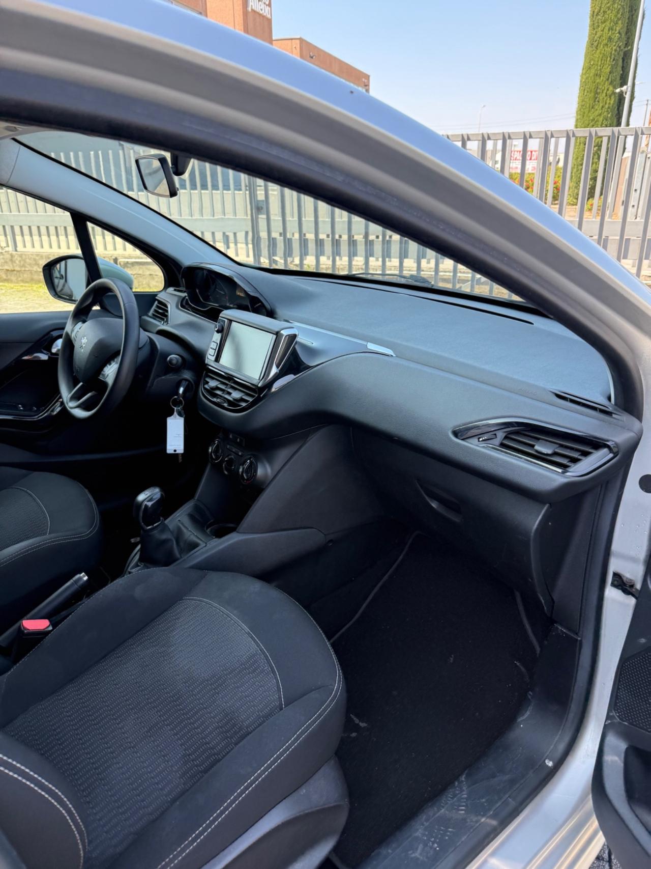 Peugeot 208 BlueHDi 75 5 porte Allure