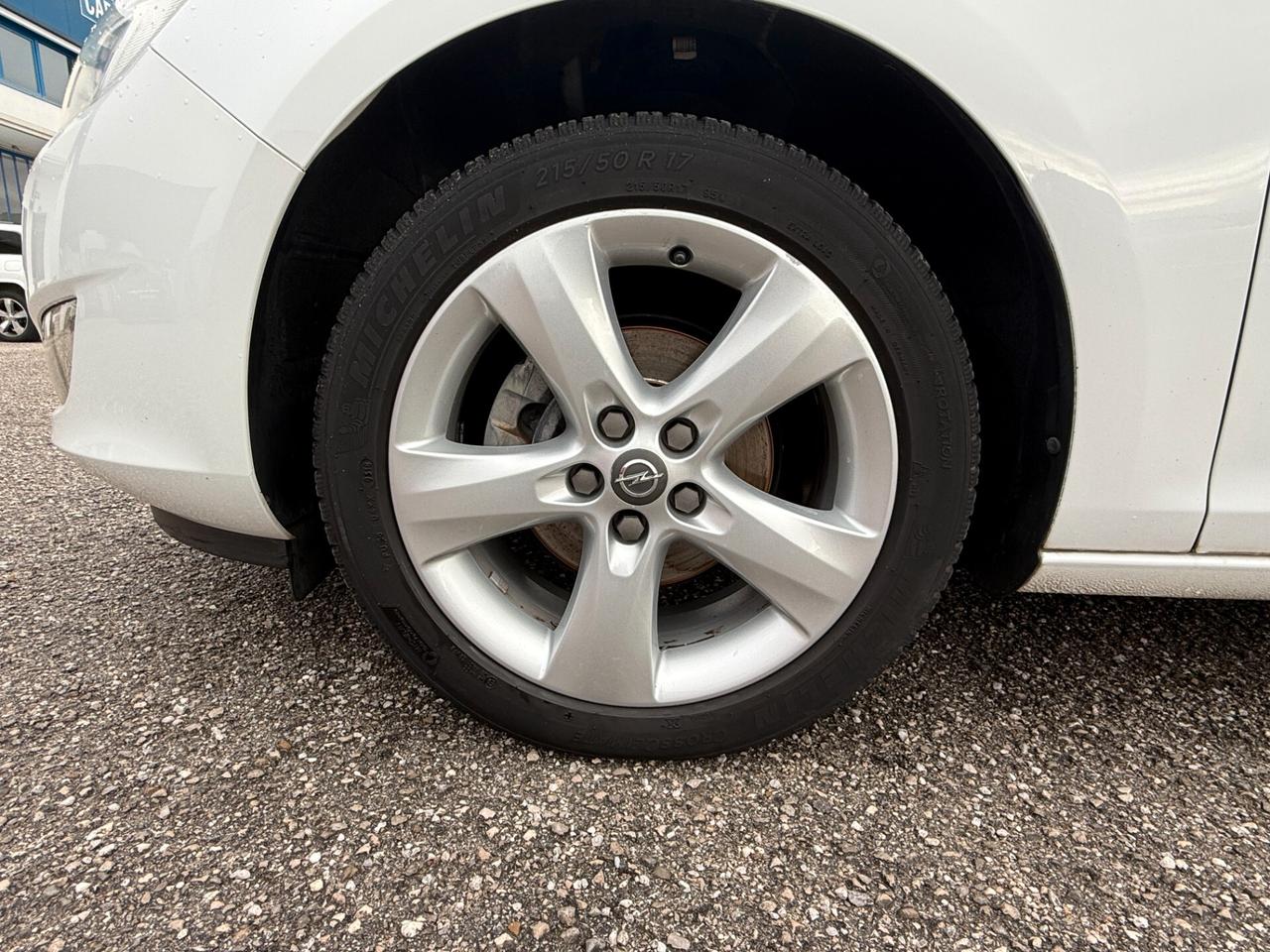 Opel Astra 1.4 Turbo 140CV Sports Tourer GPL Tech Cosmo