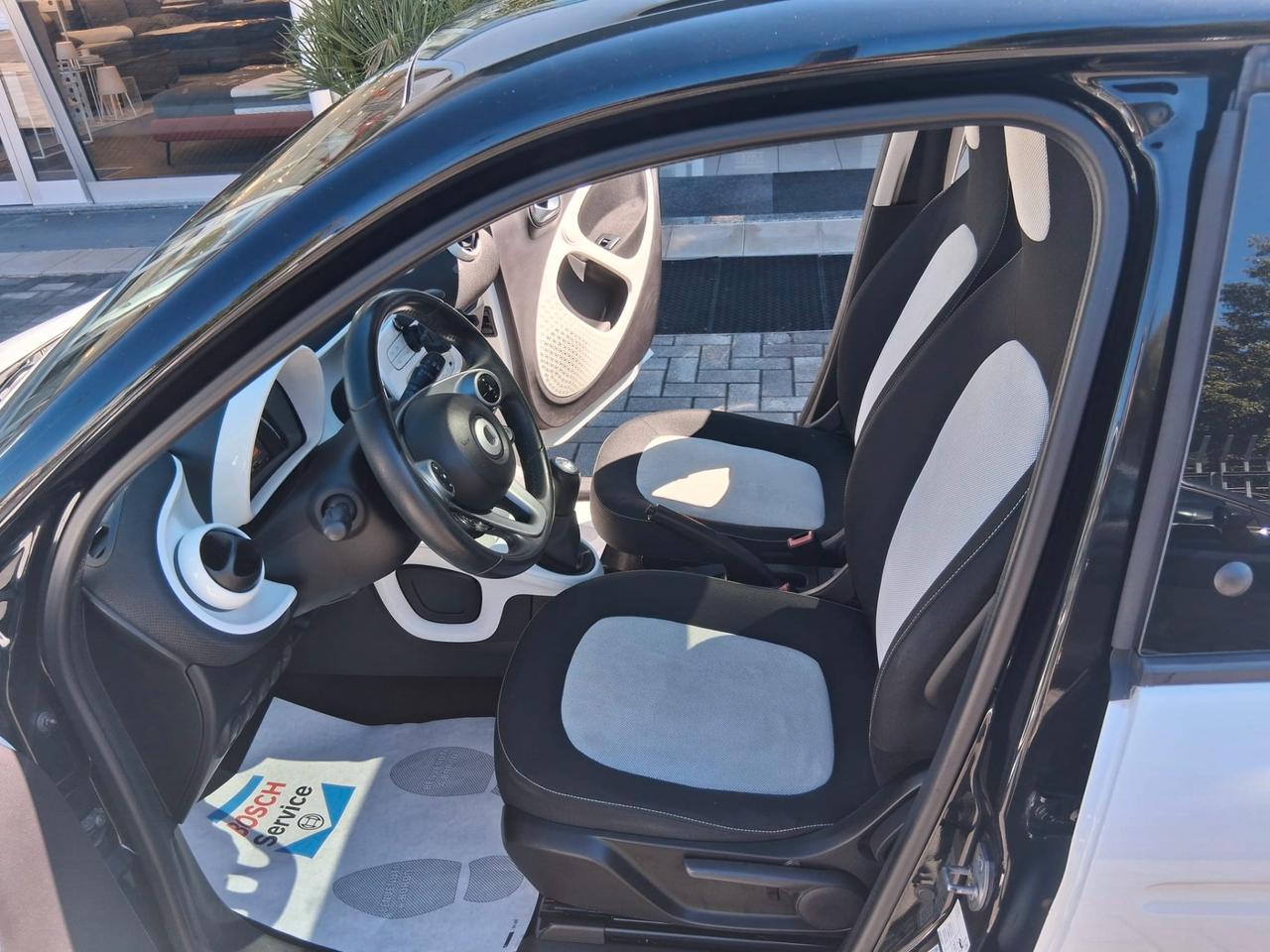 Smart forfour 1.0 Passion 71cv >> Carrozzeria a Nuovo !!