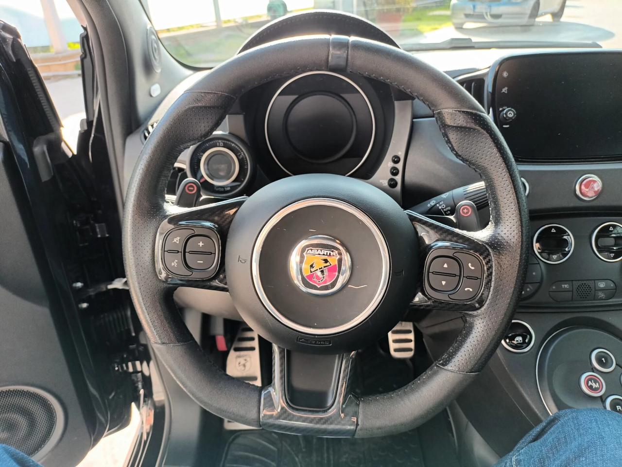 Abarth 695 Cabrio 1.4 Turbo T-Jet 180 CV Auto