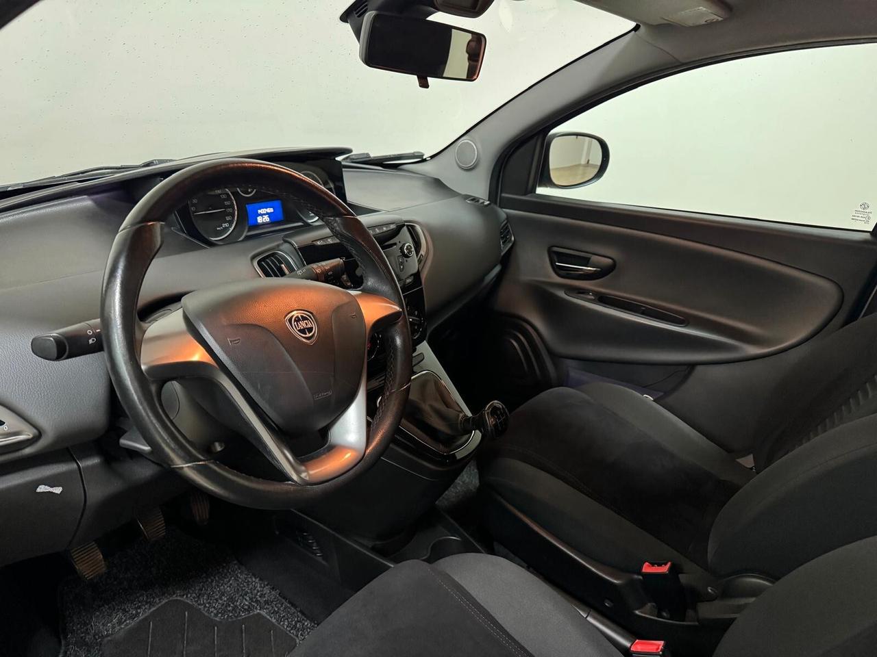 Lancia Ypsilon 1.3 MJT 16V 95 CV 5 porte *** NEOPATENTATI***