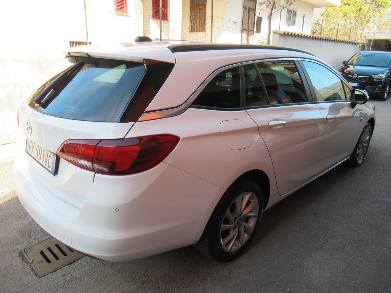 Opel Astra 1.6 CDTi 136CV aut. Sports Tourer Innovation