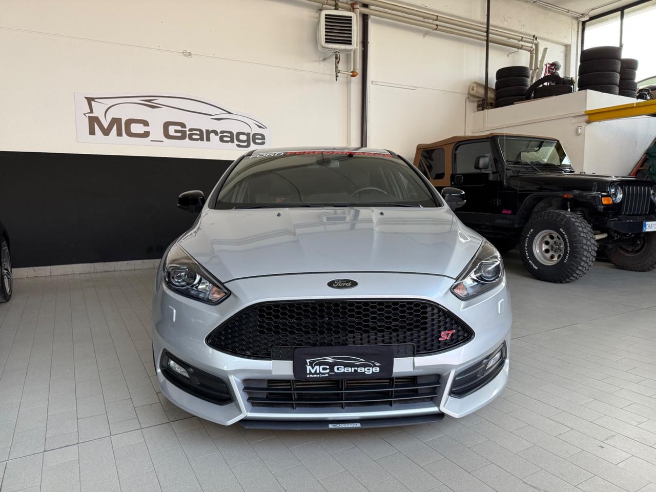 Ford Focus st 2.0 EcoBoost 250 CV stage1 +