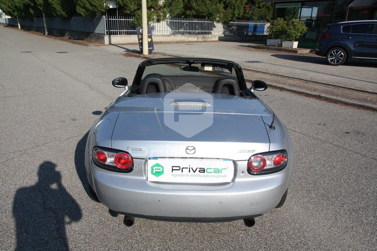 MAZDA MX-5 Roadster Coupé 1.8L Fire