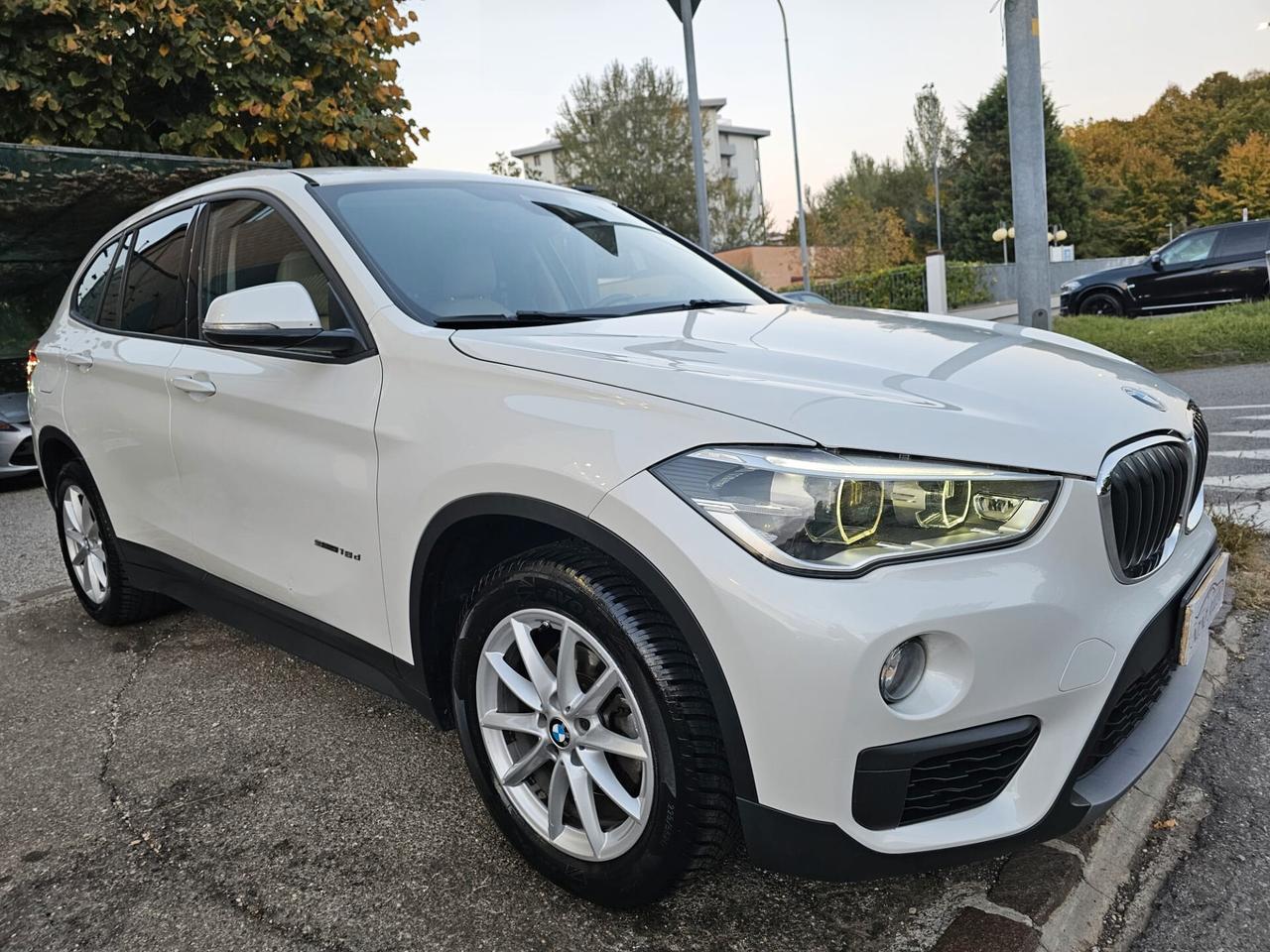 Bmw X1 sDrive16d 115cv Business*Pelle*Navi*Pdc*Bi-Xeno*Euro6