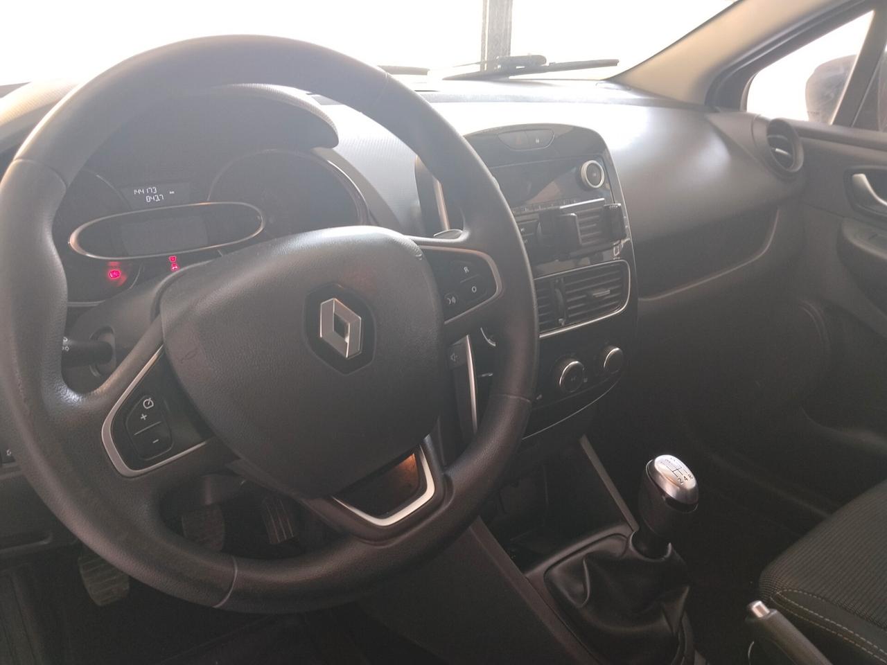 Renault Clio 1.5 diesel 2018 CON GARANZIA