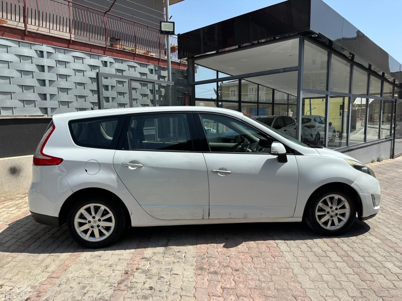 Renault Gran Scénic 1.9 dCi 130CV Dynamique