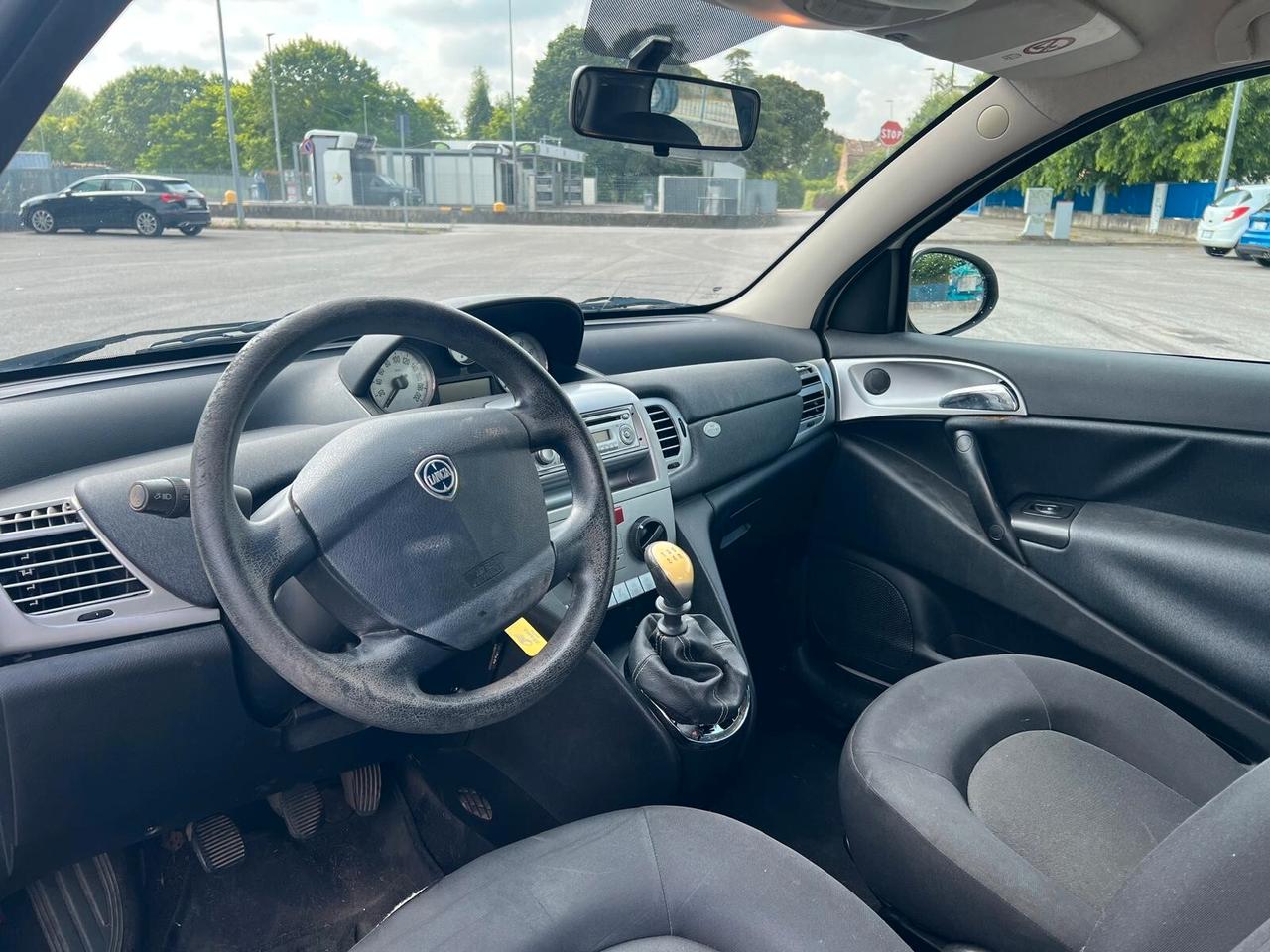 Lancia Ypsilon 1.2 69 CV Diva