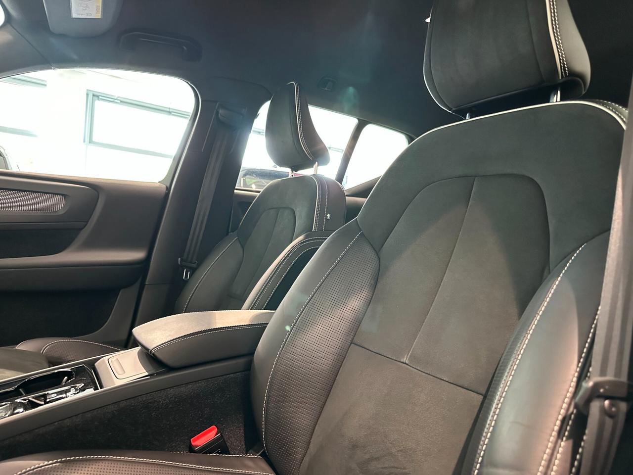 Volvo XC40 D3 Geartronic R-design IVA ESPOSTA