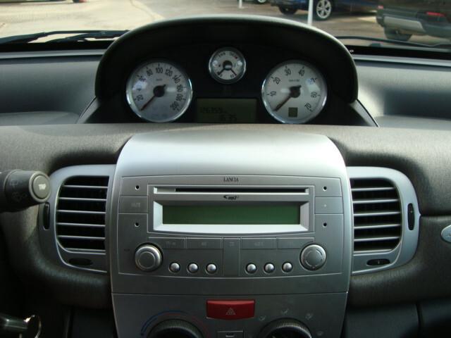 Lancia Ypsilon 1.3 MJT 75 CV Automatica