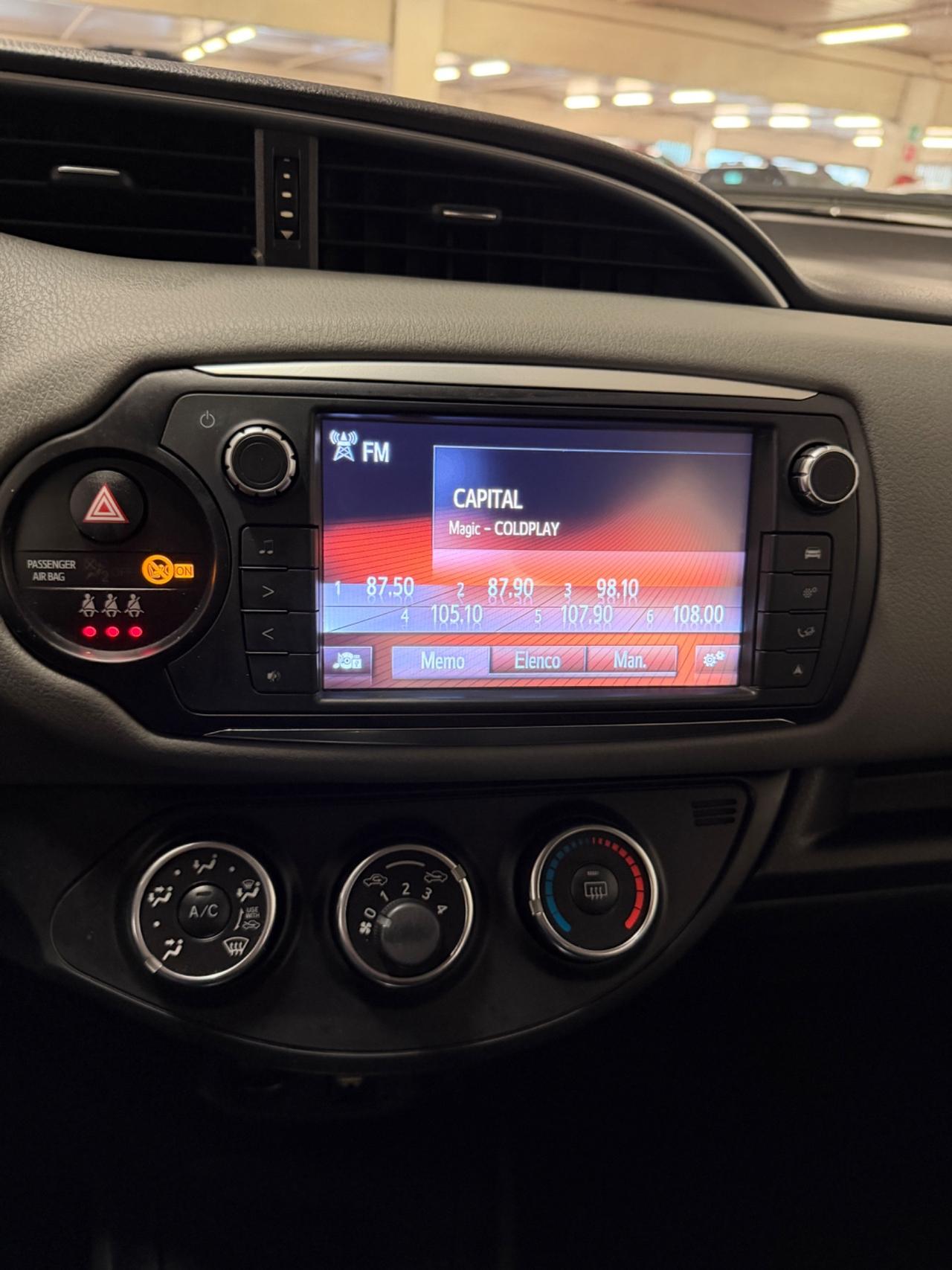 Toyota Yaris 1.0 5 porte Active