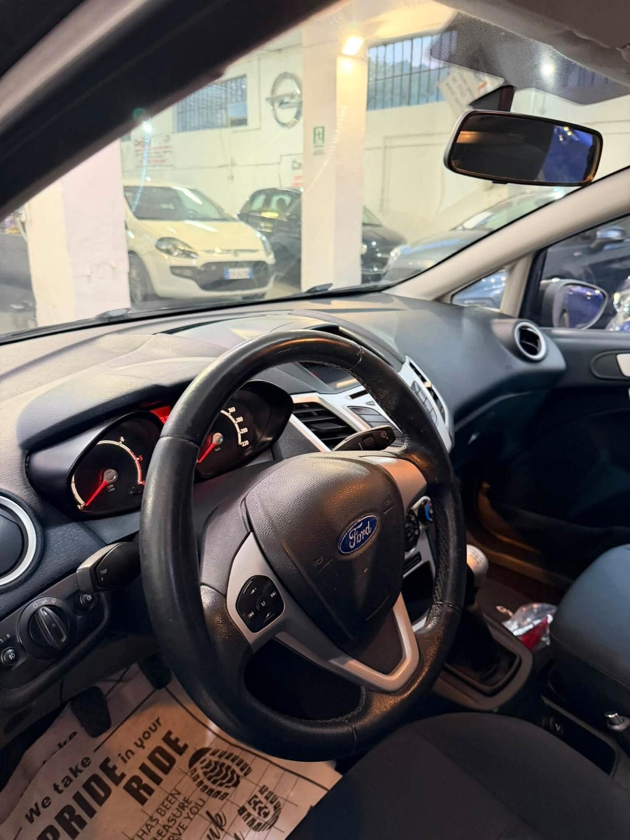 Ford Fiesta 1.4 TDCi 70CV (VENDUTA)