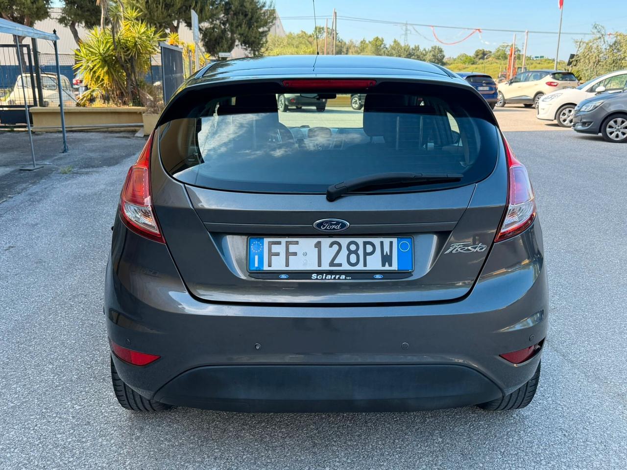 Ford Fiesta 1.5 TDCi 75CV 5 porte Titanium